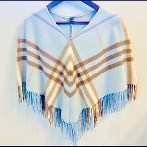 Burberry poncho. Excellent condition!